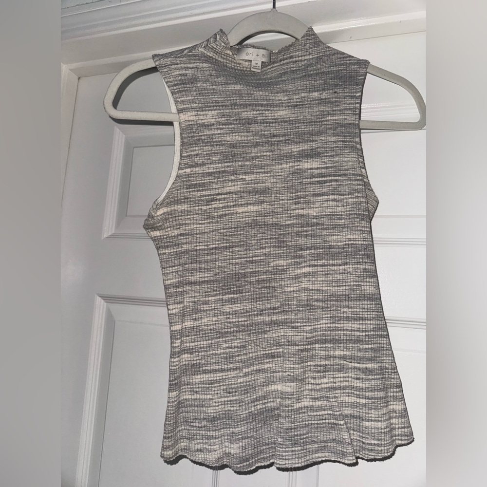 Chic Sleeveless Gray Women's Tank Top